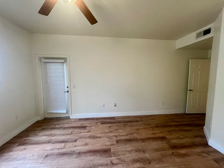 5303 N 7th St #228 — Photo 15