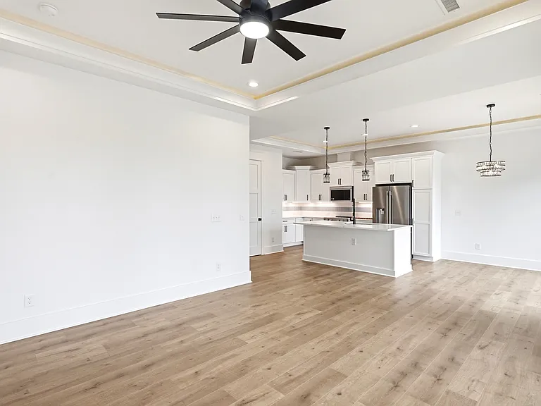 9016 Sedgley Dr — Photo 19