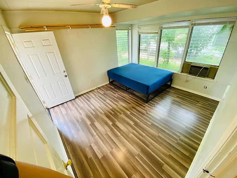 4902 Caswell Ave #A — Photo 25
