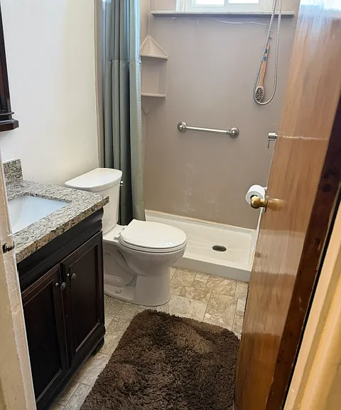142 Robinson St — Photo 10