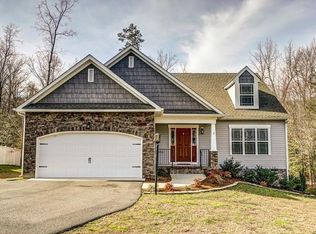 2012 Maginoak Ct, North Chesterfield, VA 23236
