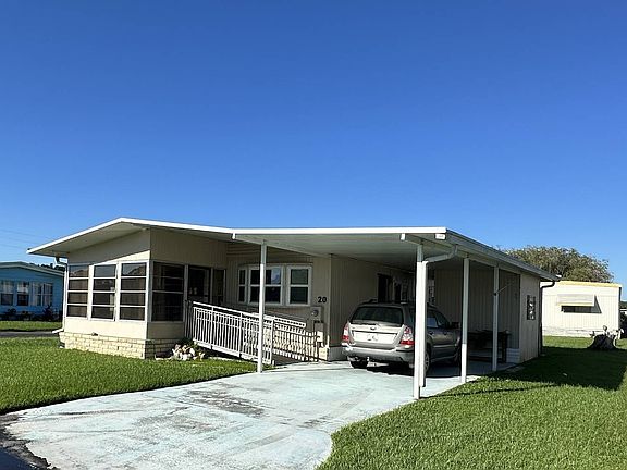 3rd image of 20 Turquoise Way