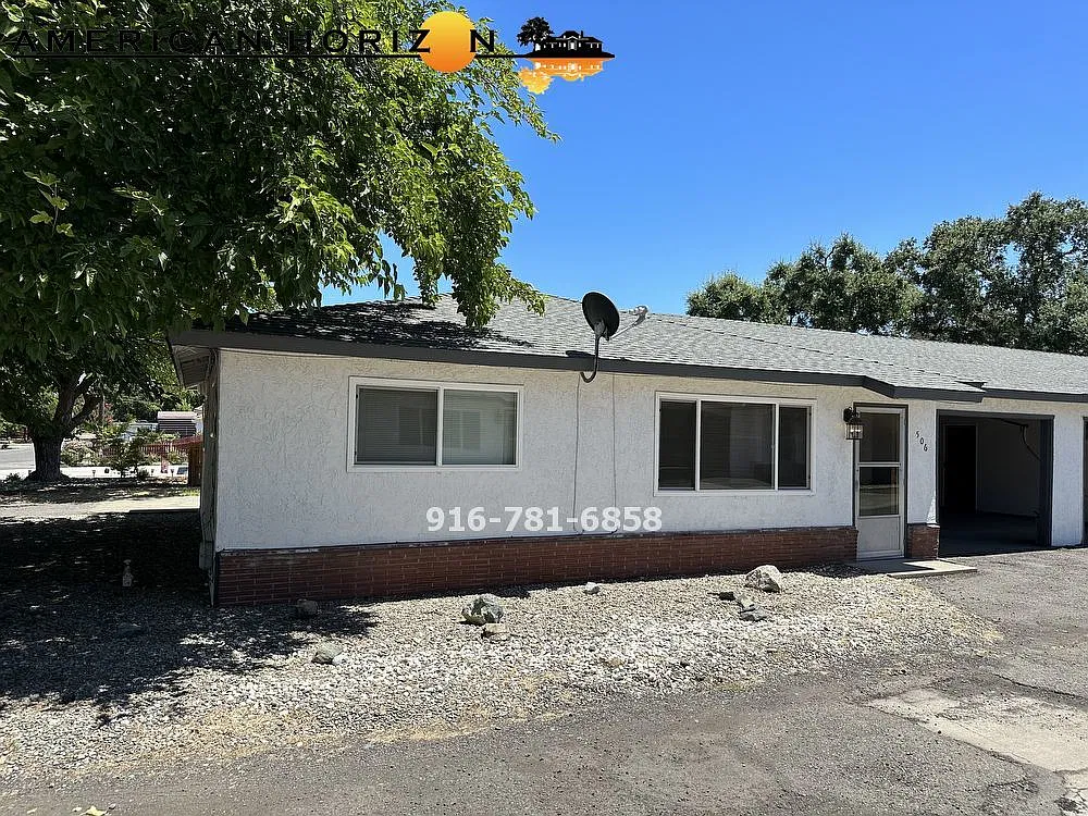 2 bed, 850 sqft, $1,895 — Photo 2