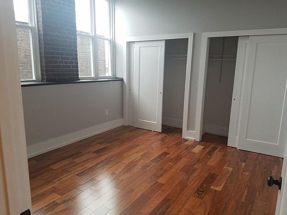 3rd image of 1029 E Montgomery Ave #8R