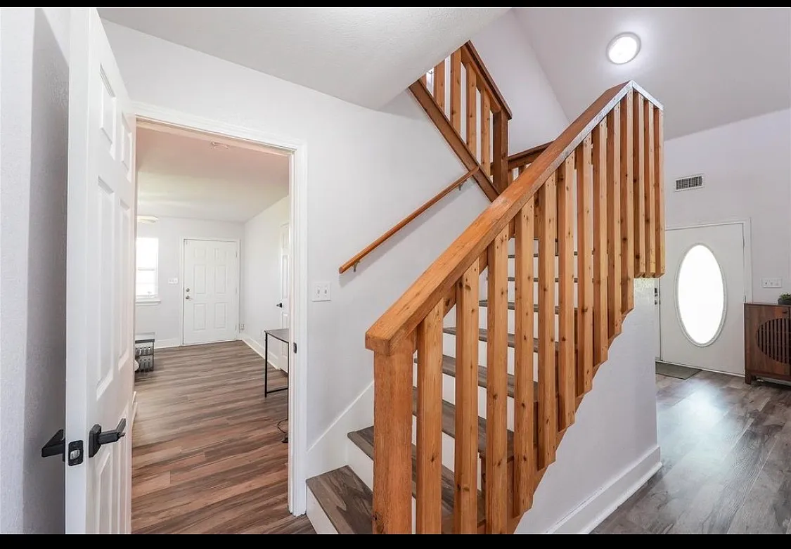 3 bed, 1733 sqft, $2,500 — Photo 4