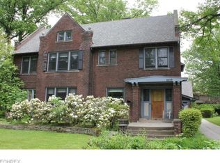 2219 Devonshire Dr, Cleveland Heights, OH 44106
