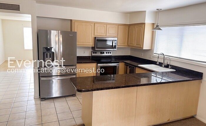 1st image of 848 N 86th Pl