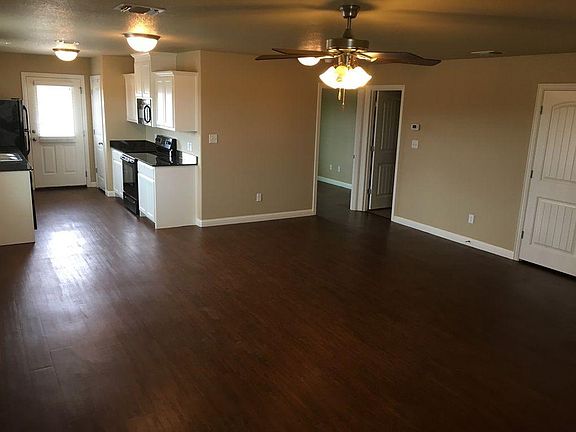 4th image of 903 Twine St #903