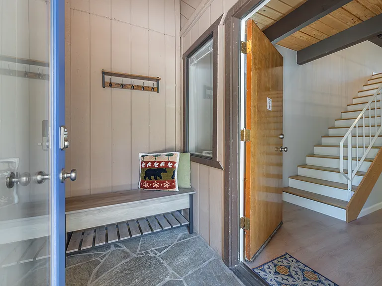 10333 Schaffer Dr — Photo 7