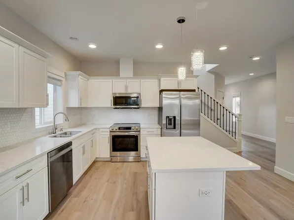 7412 NE 58th Way, Vancouver, WA 98662