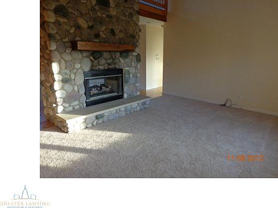 4th image of 5255 Oak Hills Dr