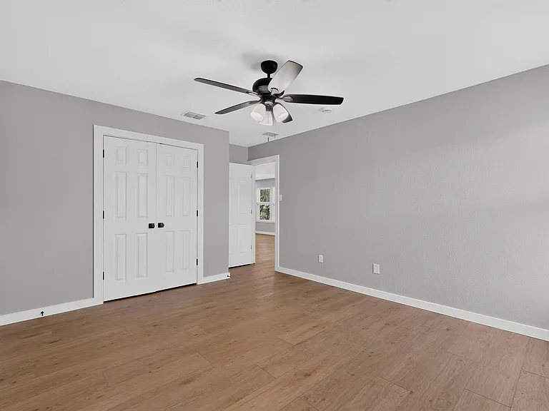 13291 Guerin Dr — Photo 38
