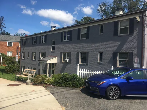 2005 4th St S APT 1, Arlington, VA 22204