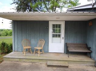 574 Blanton Rd, Mill Spring, NC 28756