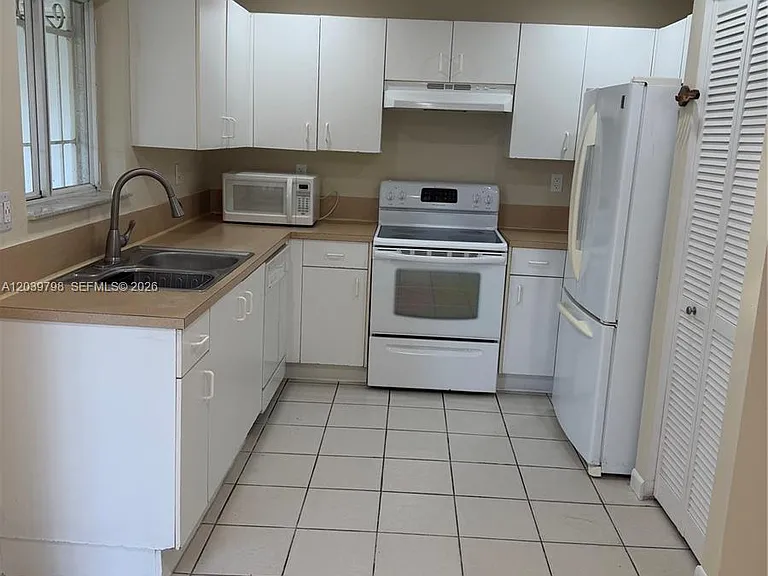 17740 SW 103rd Ave — Photo 18
