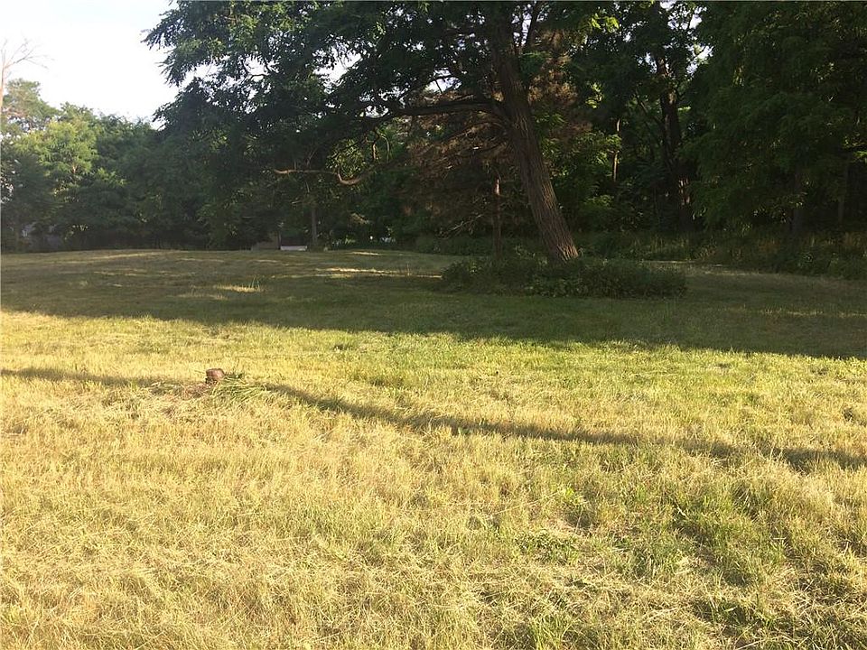 2nd image of 1013 Scottsville Mumford Rd