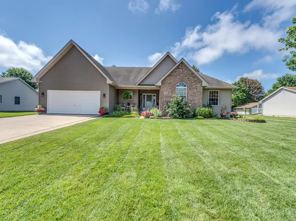 1250 Kramer Ln, Sandwich, IL 60548