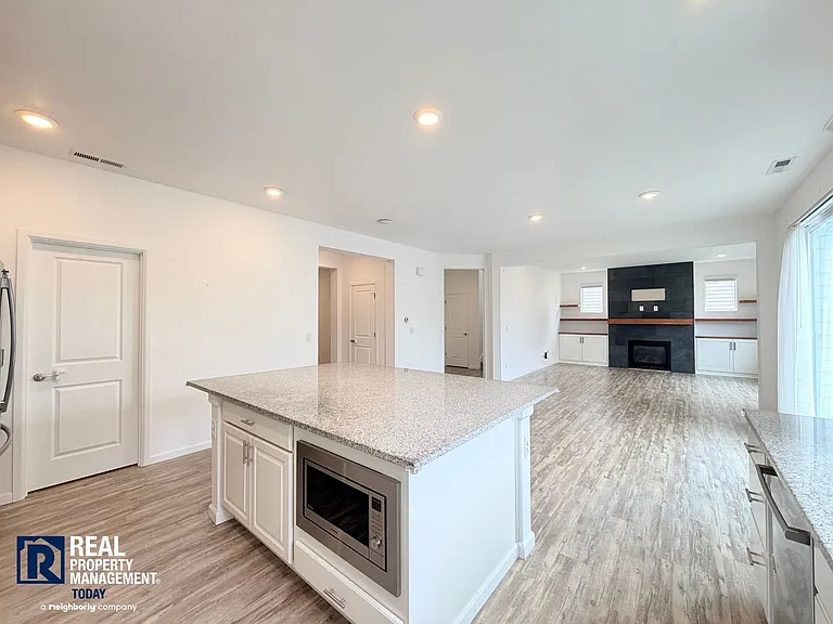 15329 SE 278th St — Photo 7
