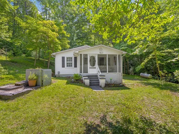 4822 Pumpkintown Hwy, Pickens, SC 29671