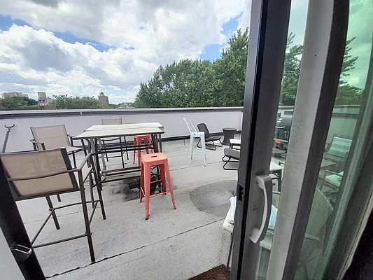 Rented by Rennit Inc. | media 27