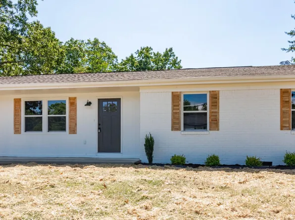 3012 Towerway Dr, Chattanooga, TN 37406