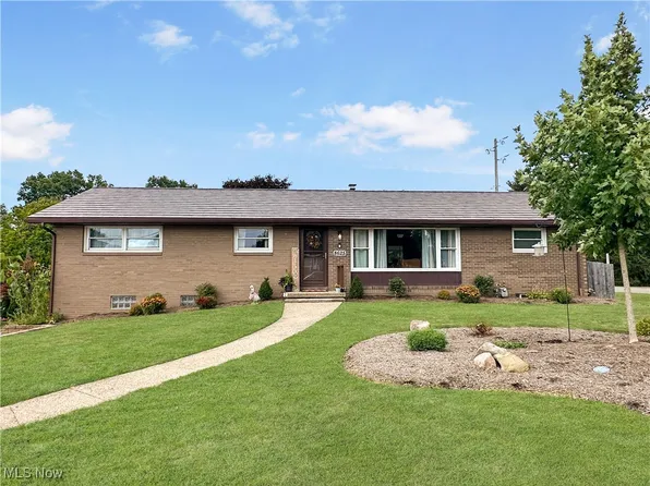 8625 Milmont St NW, Massillon, OH 44646