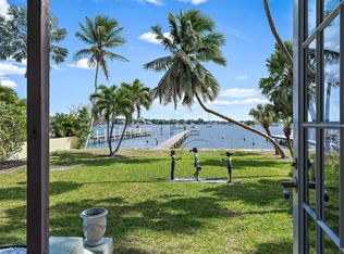 122 S Lake Dr, Lantana, FL 33462