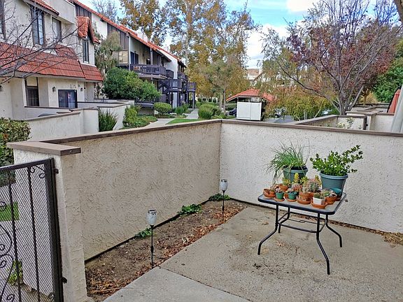 3rd image of 27662 Nugget Dr APT 4