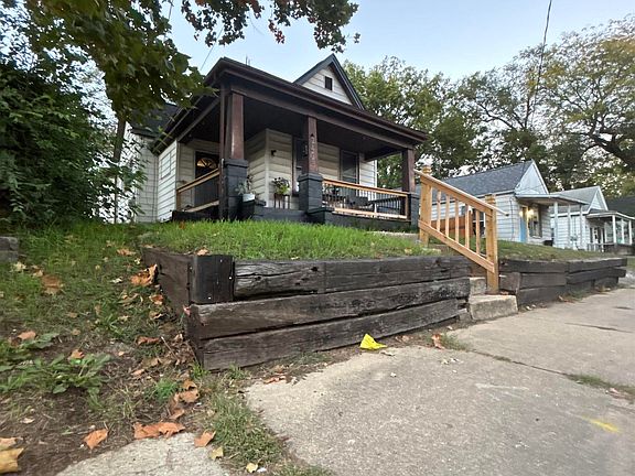 9th image of 2423 W Garden St
