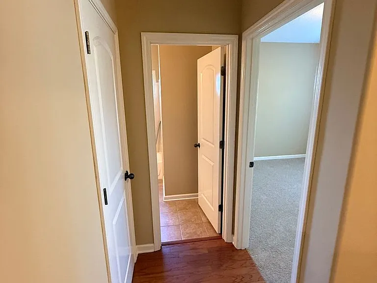 7904 Pips Ridge Ln — Photo 17