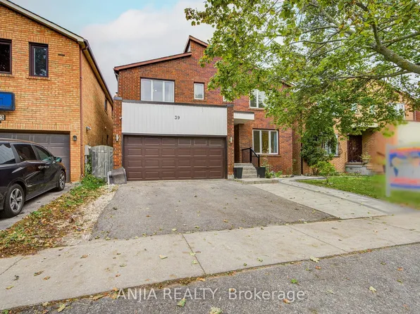 39 Millcroft Way, Vaughan, ON L4J 6P2