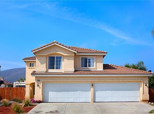 21807 Camellia Ln, Wildomar, CA 92595