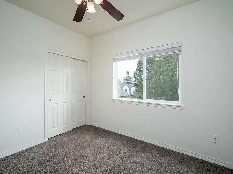 6006 SE 53rd Ave — Photo 24