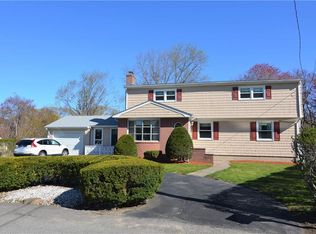 59 Crane St, Warwick, RI 02889