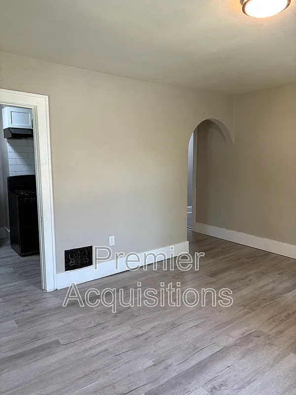 1 bed, 1.0 bath, $850 — Photo 3