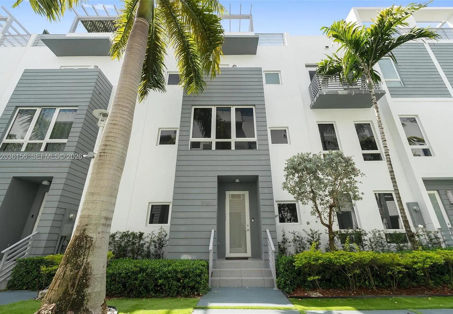 Contempo Townhomes — Photo 1