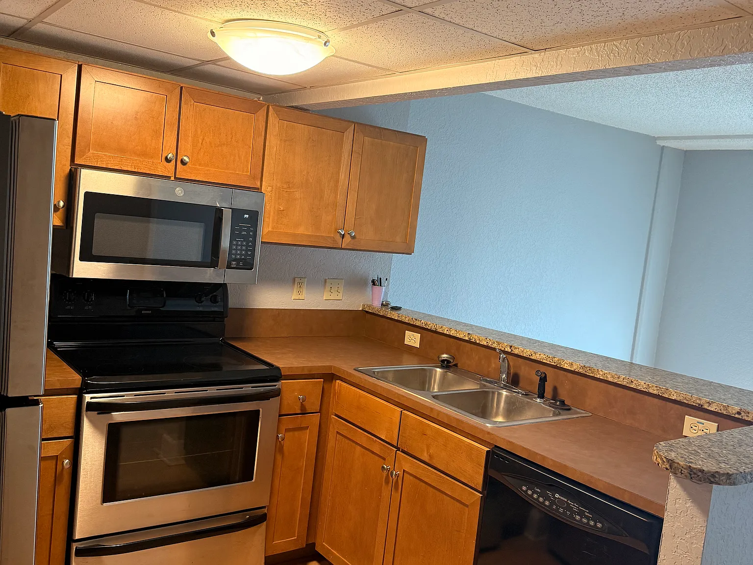 1 bed, 554 sqft, $1,500 — Photo 2
