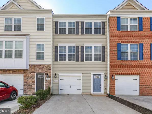 304 Tree Line Dr, Fredericksburg, VA 22405