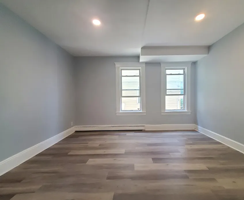 3 bed, 1000 sqft, $2,650 — Photo 2