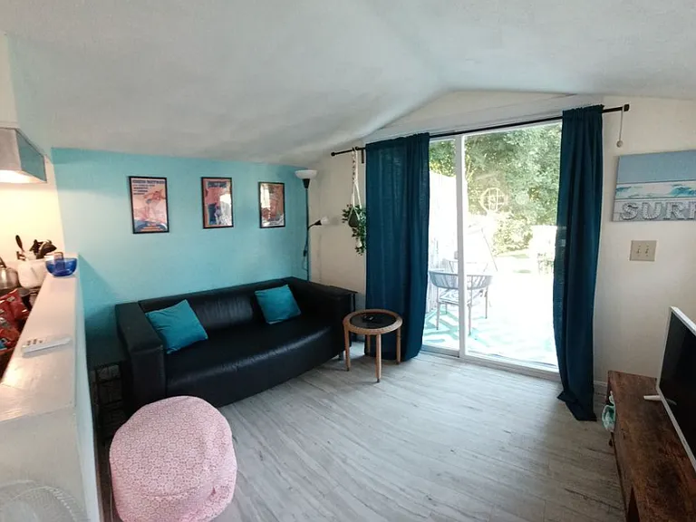 Kingstown Rd — Photo 1