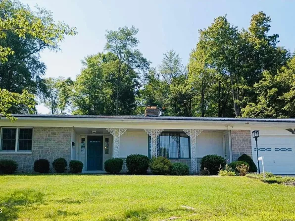 805 W Albright Ave, Portage, PA 15946