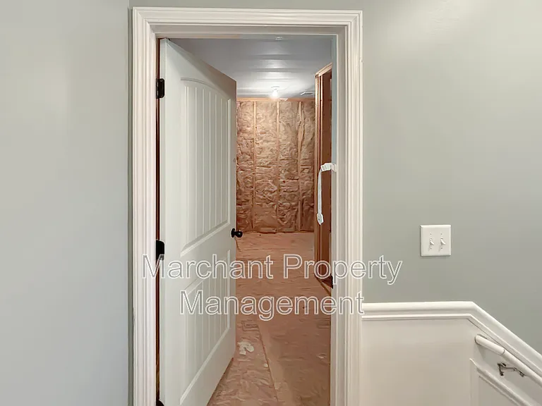 32 Governors Lake Way — Photo 33