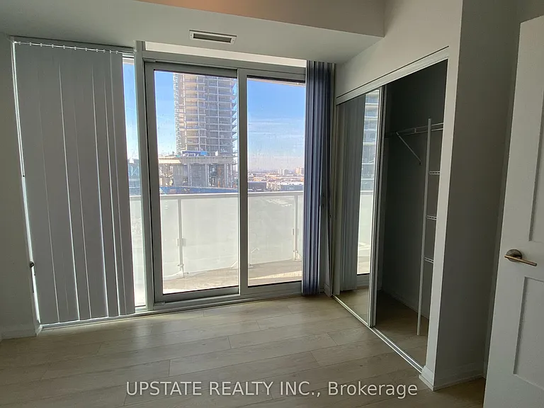 7895 Jane St #713 — Photo 11