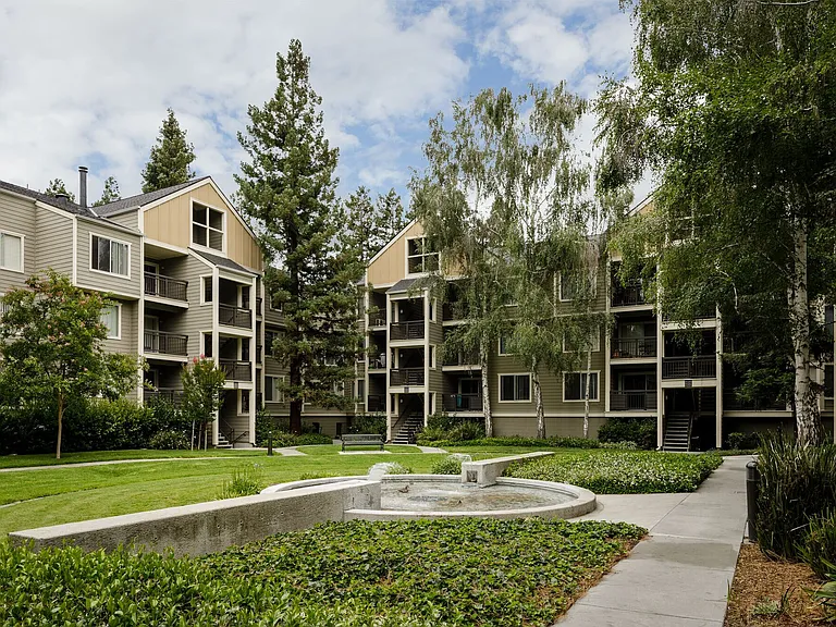 Orchard Glen — Photo 22