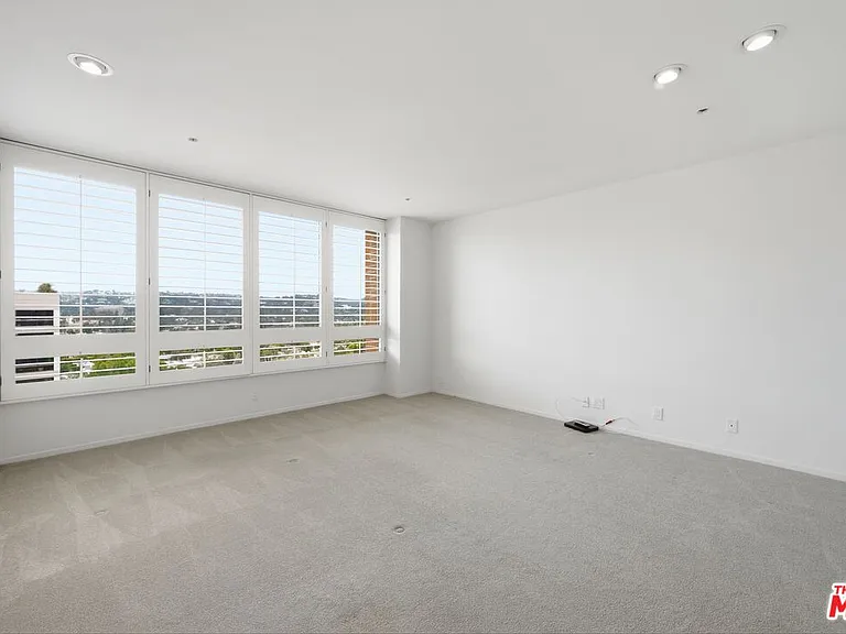 10430 Wilshire Blvd #1701 — Photo 14