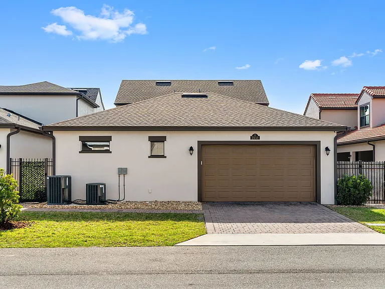 2350 Addison Dr — Photo 38