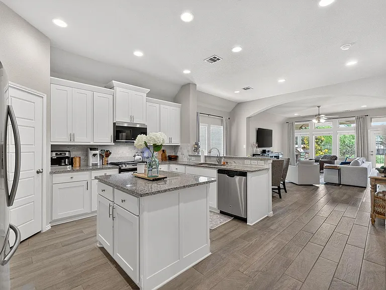 209 Lacey Oak Loop — Photo 12