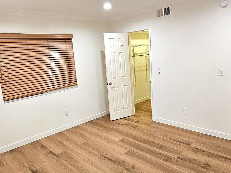 4216 Ethel Ave #7 — Photo 19
