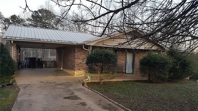 1st image of 4392 Chantilly Dr