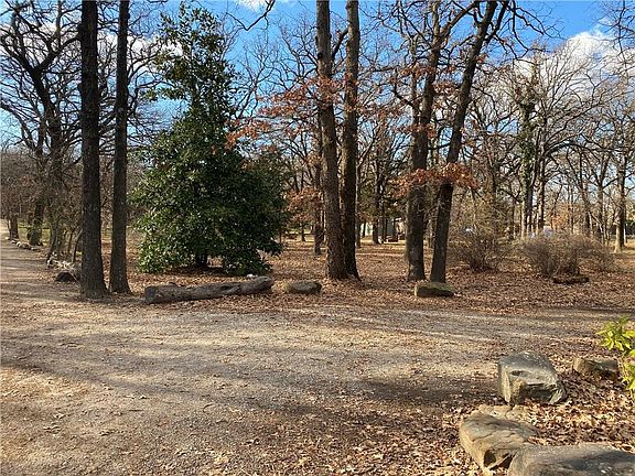 2nd image of 5901 Lytle Dr
